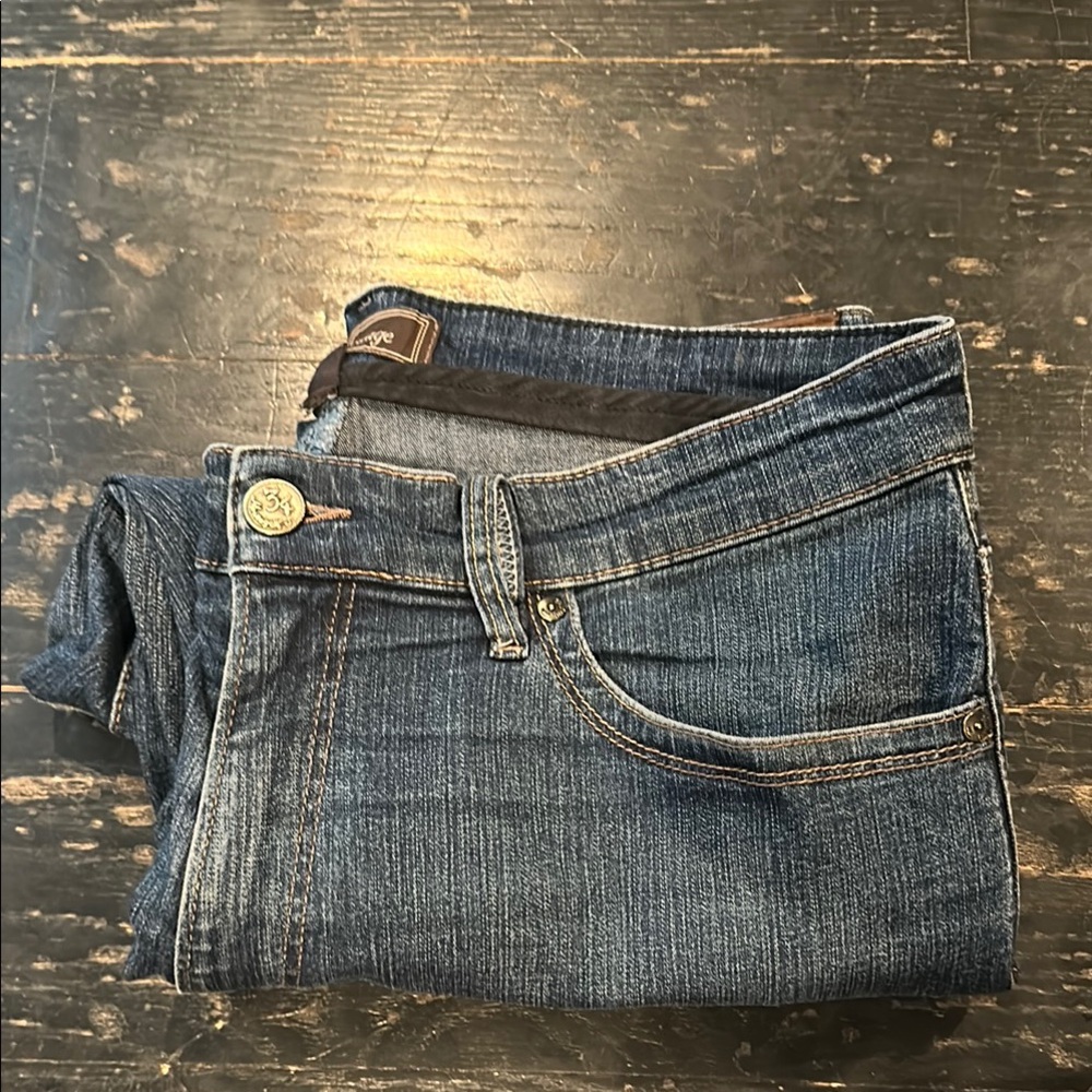 Heritage Blue Straight Jeans Classic Style
